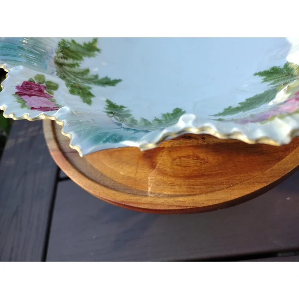 Antique Austrian Porcelain Bowl: Floral Leaf Motif, Gold Trim